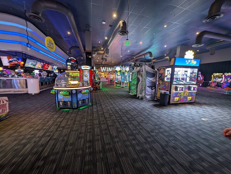 Dave & Buster's West Nyack - Palisades