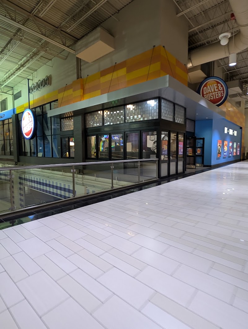 Dave & Buster's West Nyack - Palisades photo 2