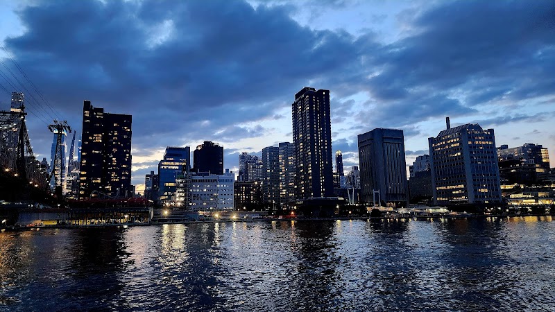 Roosevelt Island photo 4