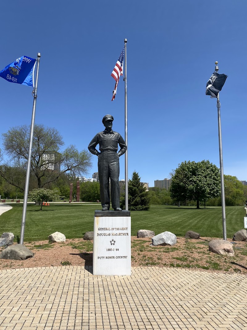 Veterans Park photo 3