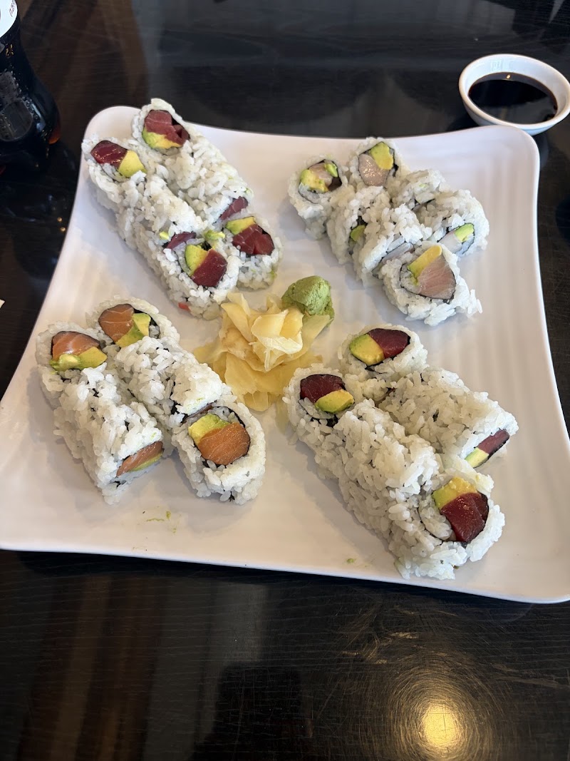 Oma's Sushi and Grill photo 4